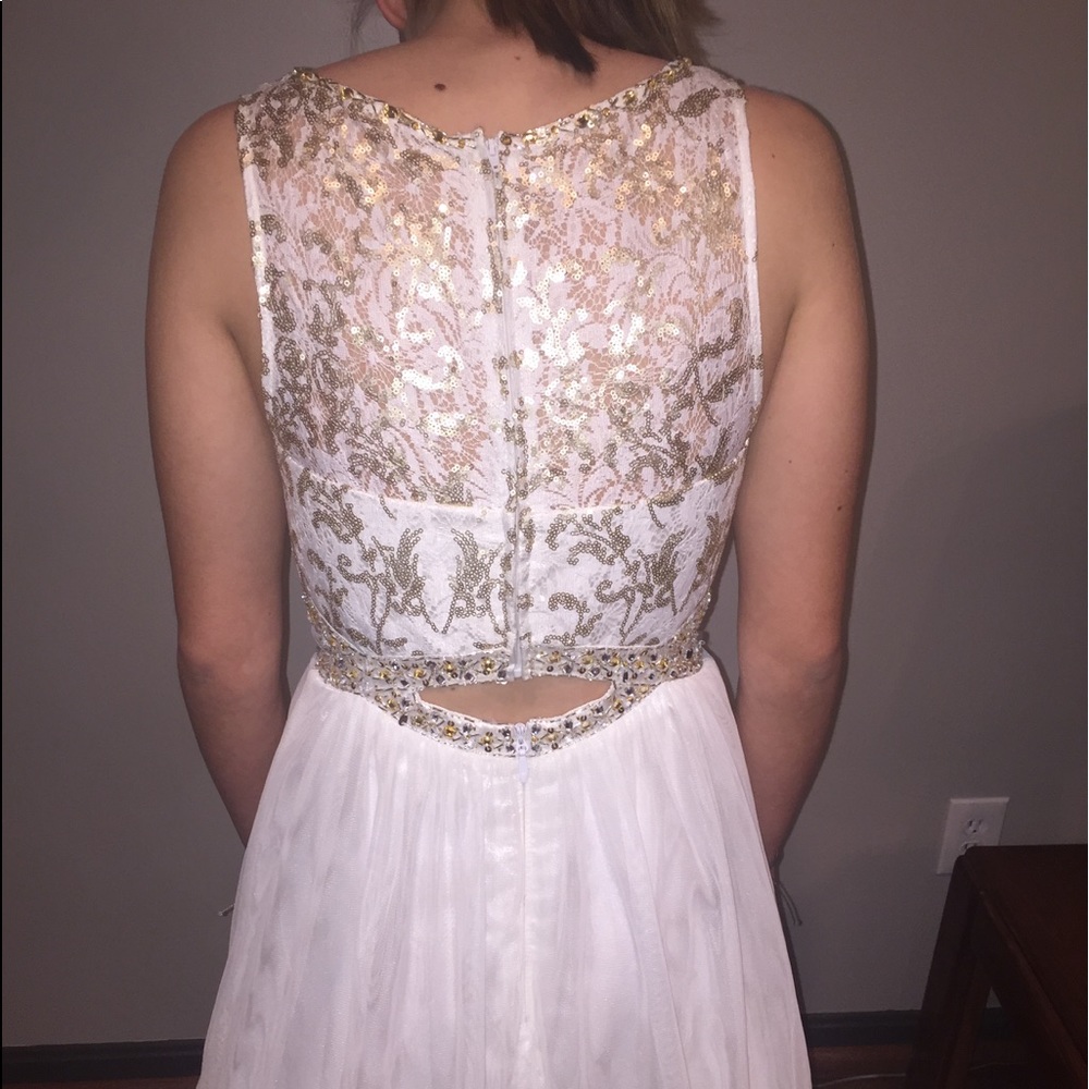 B. Darlin White Long Prom Dress - Picture 3 of 8